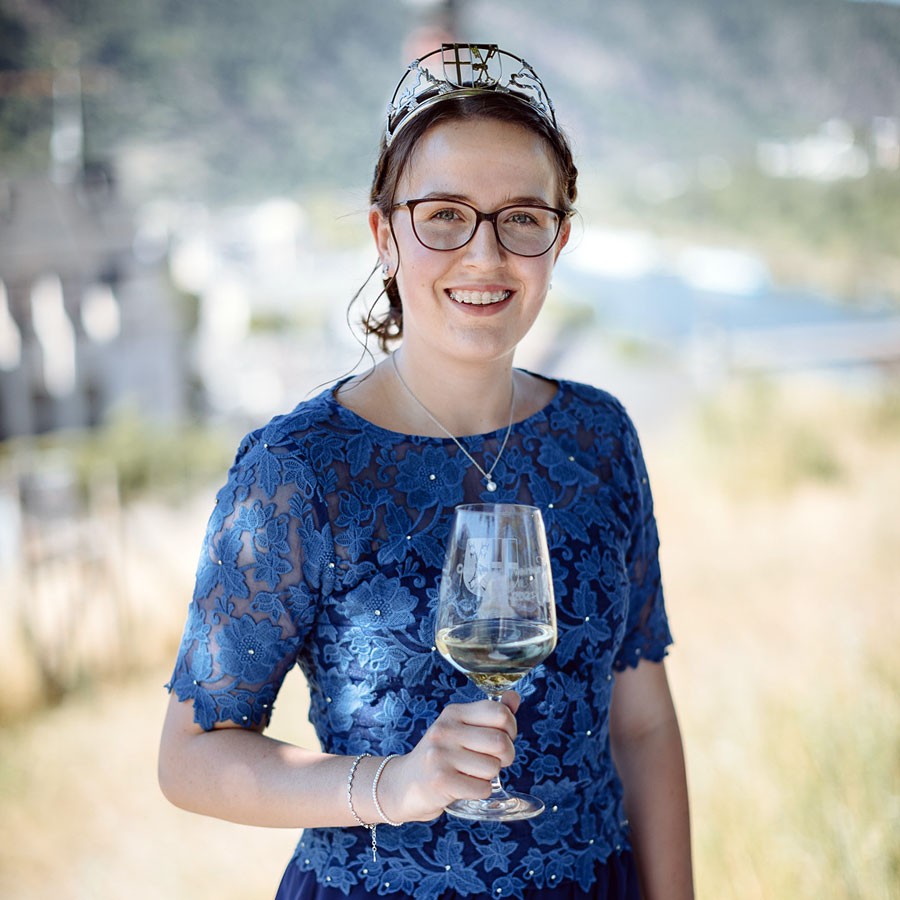 weinkoenigin-2019-21-lisa-web
